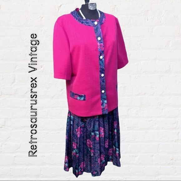 Vintage 1980's Hipster Accordion Skirt and Blouse Set by Pablo Collections,Large - Picture 5 of 6